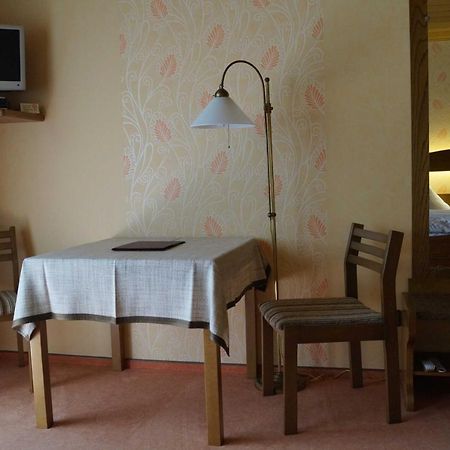 Cafe Best Gaestezimmer Bullau Екстериор снимка