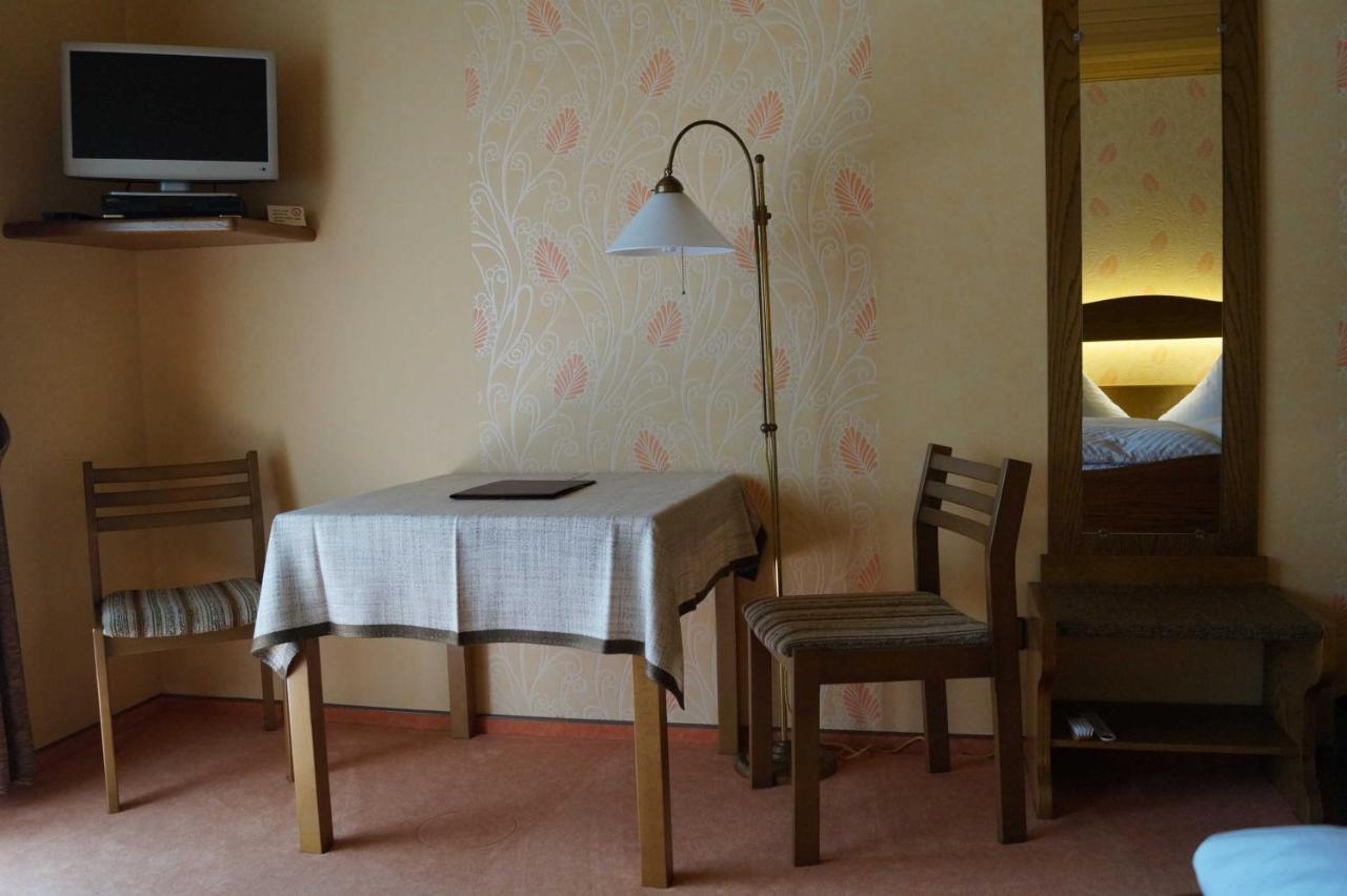 Cafe Best Gaestezimmer Bullau Екстериор снимка